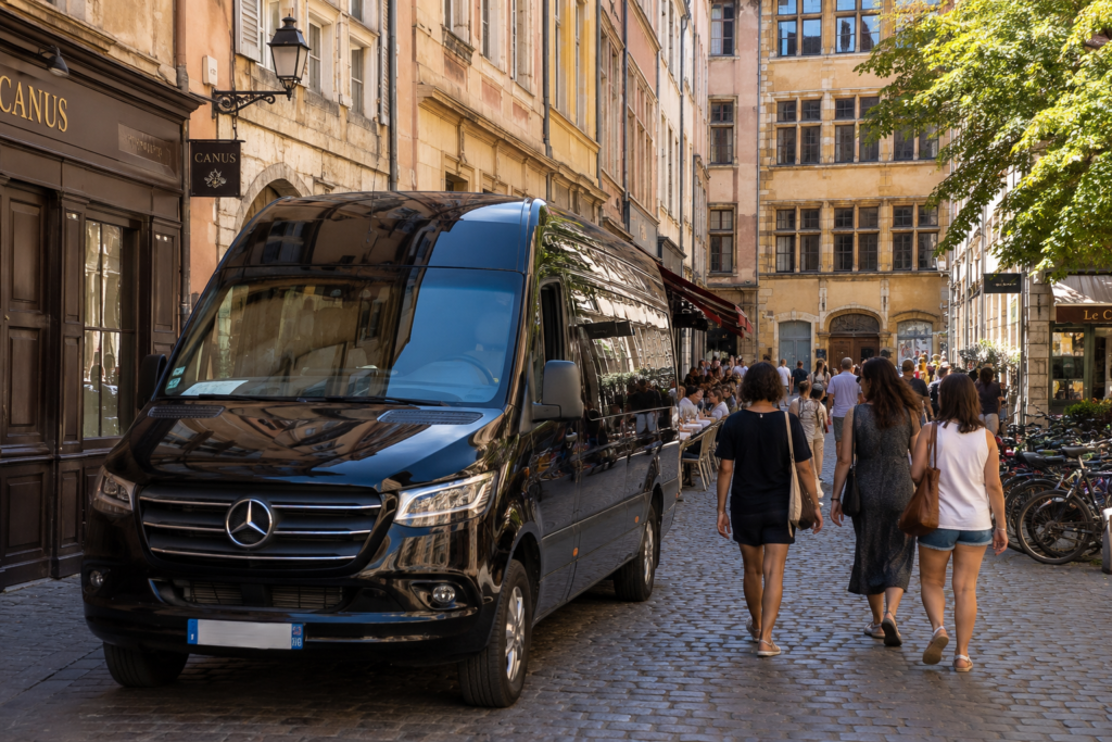 Private transfer from Schiphol Airport to a hotel in Amsterdam
