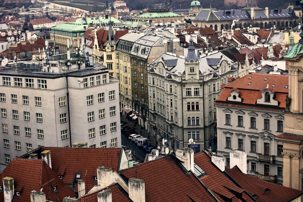 Ontdek Praag, Wenen en Salzburg met een 6 dagen 5 nachten Tsjechië en Oostenrijk rondreis, inclusief hotels, treinreizen, privétransfers en Hop-On Hop-Off-passen.